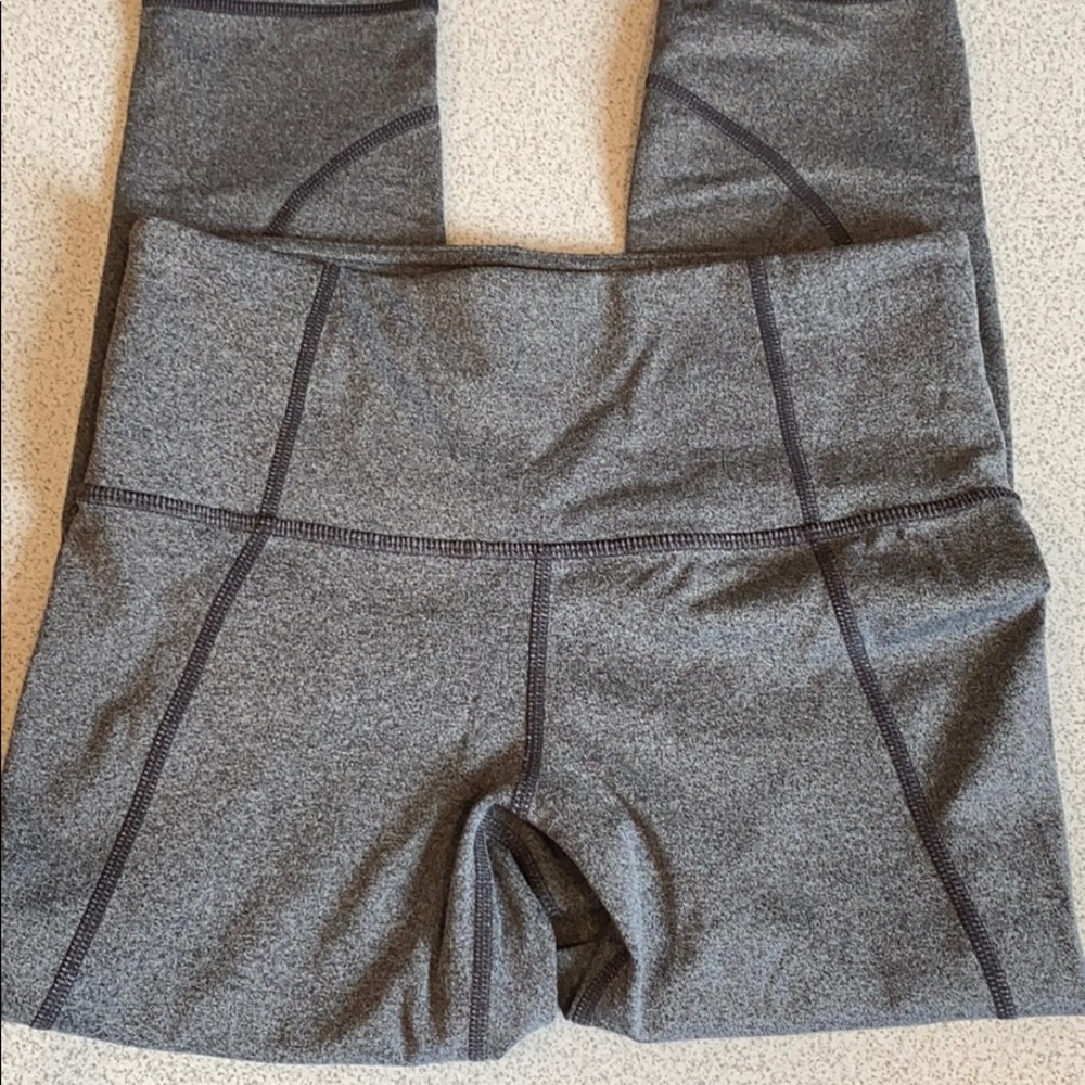 Athleta Cropped Leggings